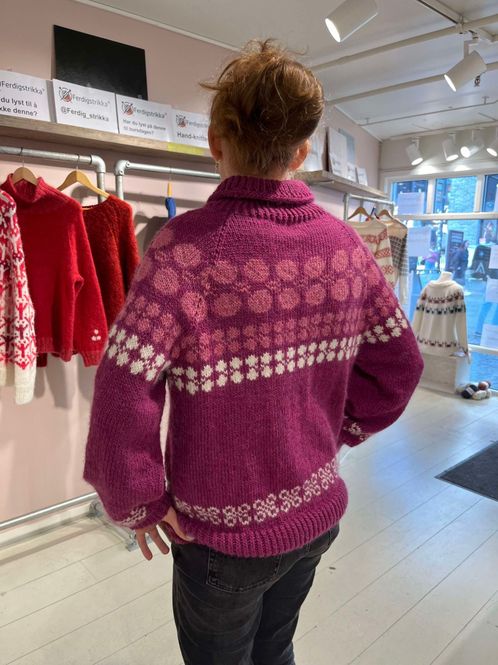 Hovedbilde Madeira-genser i Viking wool (strikkepakke)