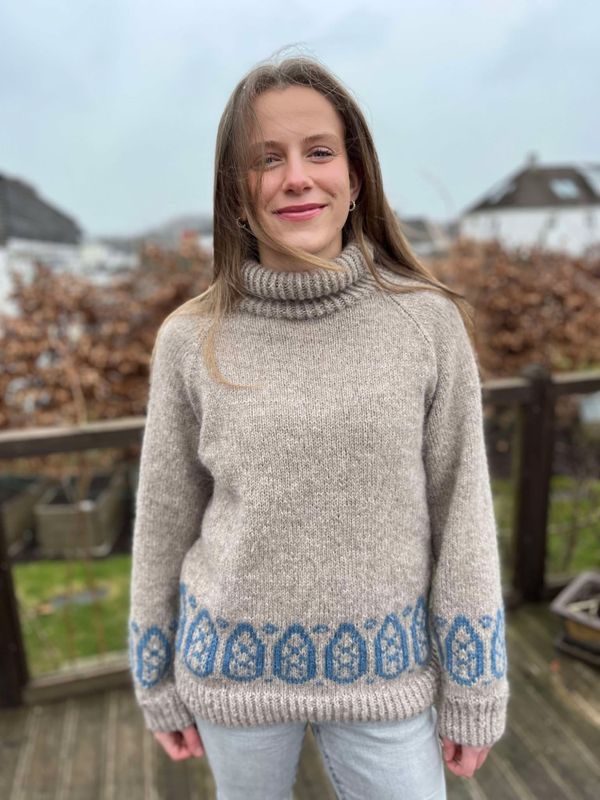 Blomsbukt sweater
